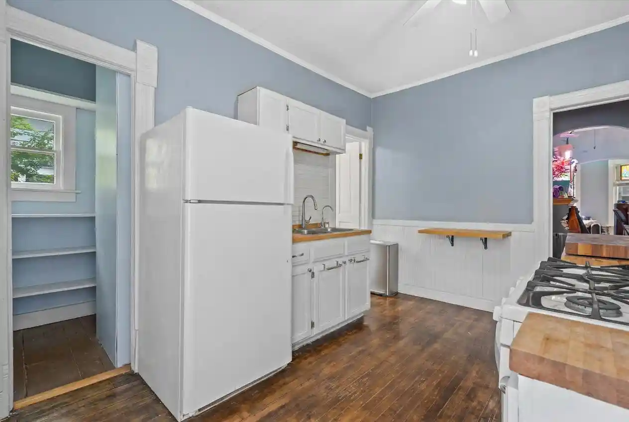 Homes for sale in Milwaukee, WI | 2147 S Mound Street Street #2147A, Milwaukee, WI 53207 | MLS# 1963174