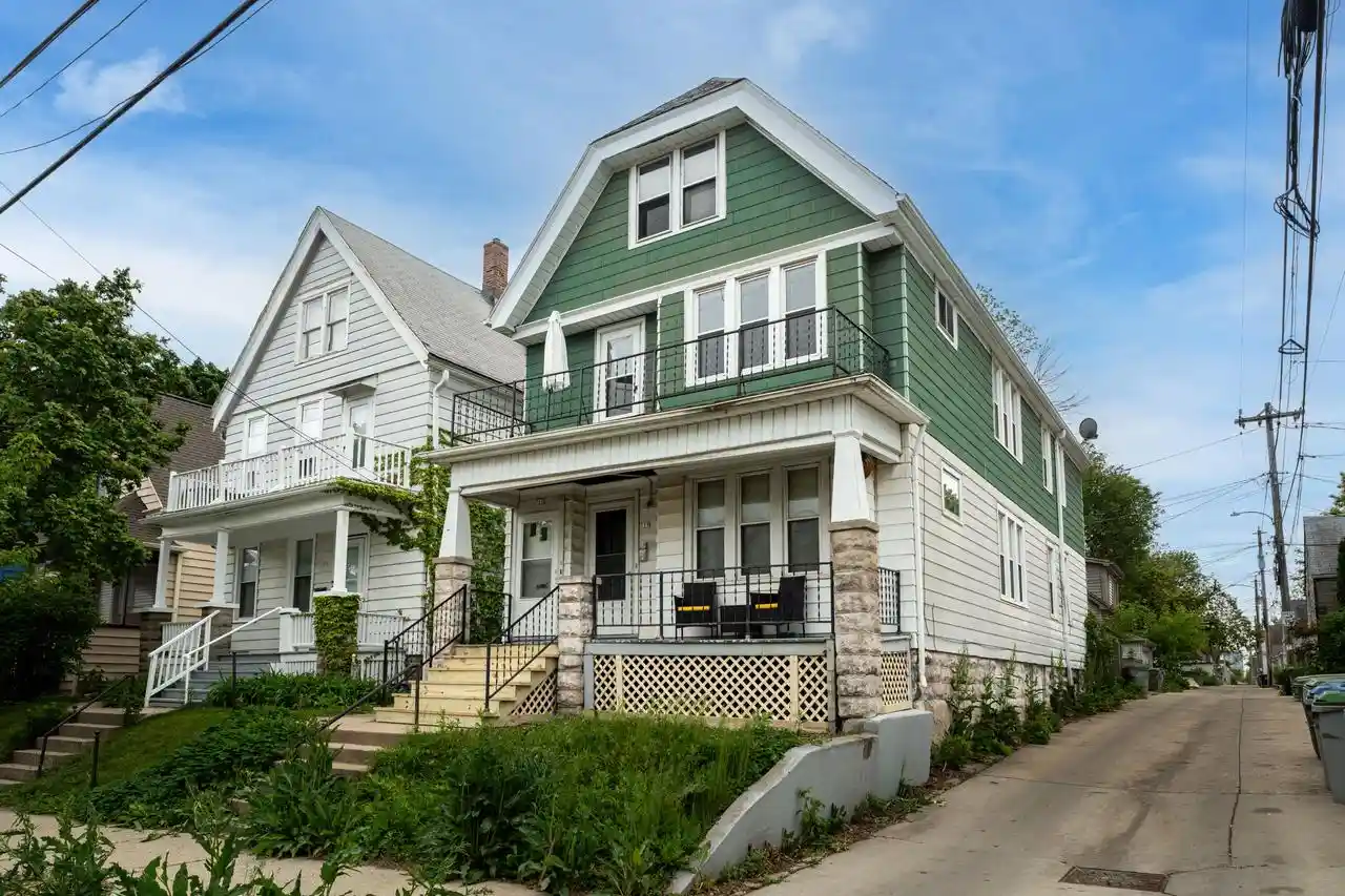 Homes for sale in Milwaukee, WI | 719 E Chambers Street Street #721, Milwaukee, WI 53212 | MLS# 1963178