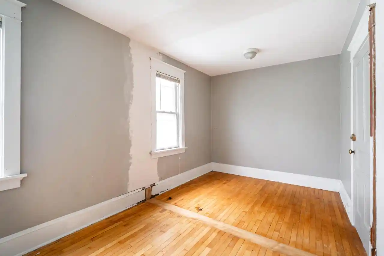 Homes for sale in Milwaukee, WI | 719 E Chambers St St, Milwaukee, WI 53212