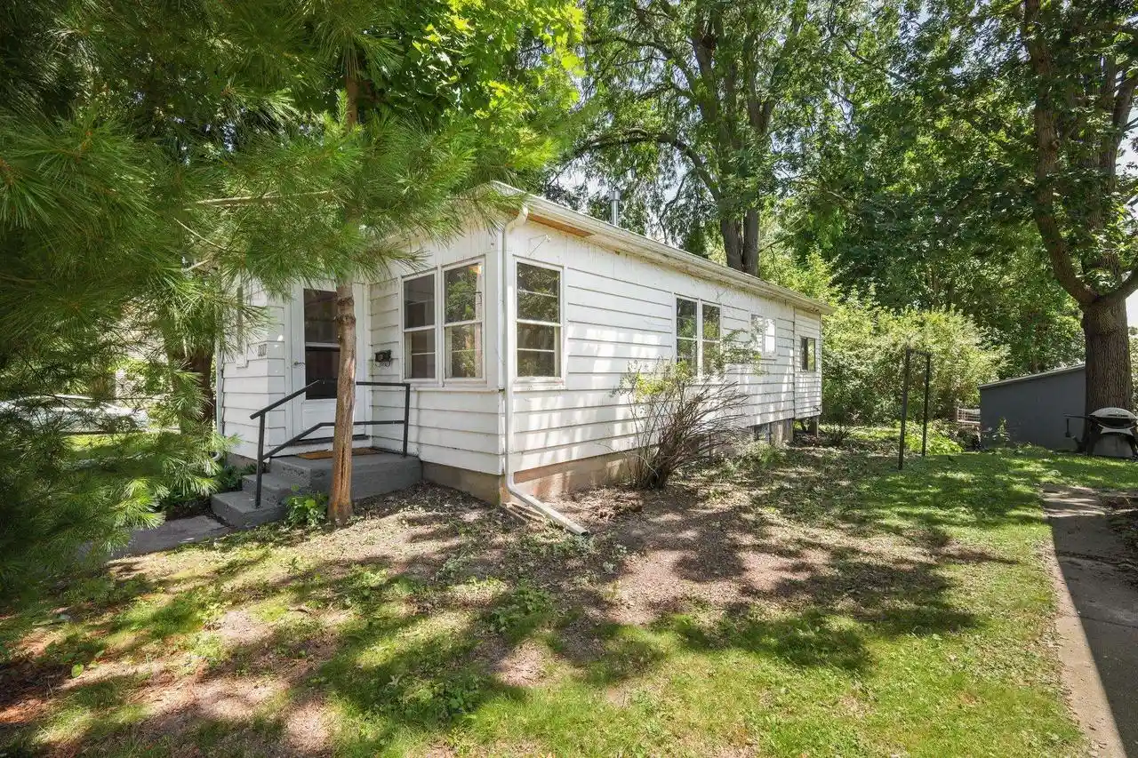 2nd image of 113 Van Deusen Street Street, Madison, WI 53715 | MLS# 2023666