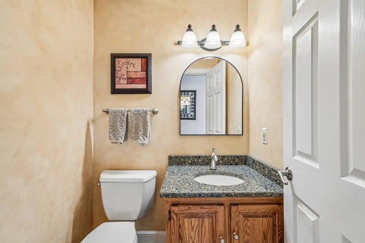 Homes for sale in Cedarburg, WI | W68N347 Palmetto Avenue Avenue, Cedarburg, WI 53012 | MLS# 1963191