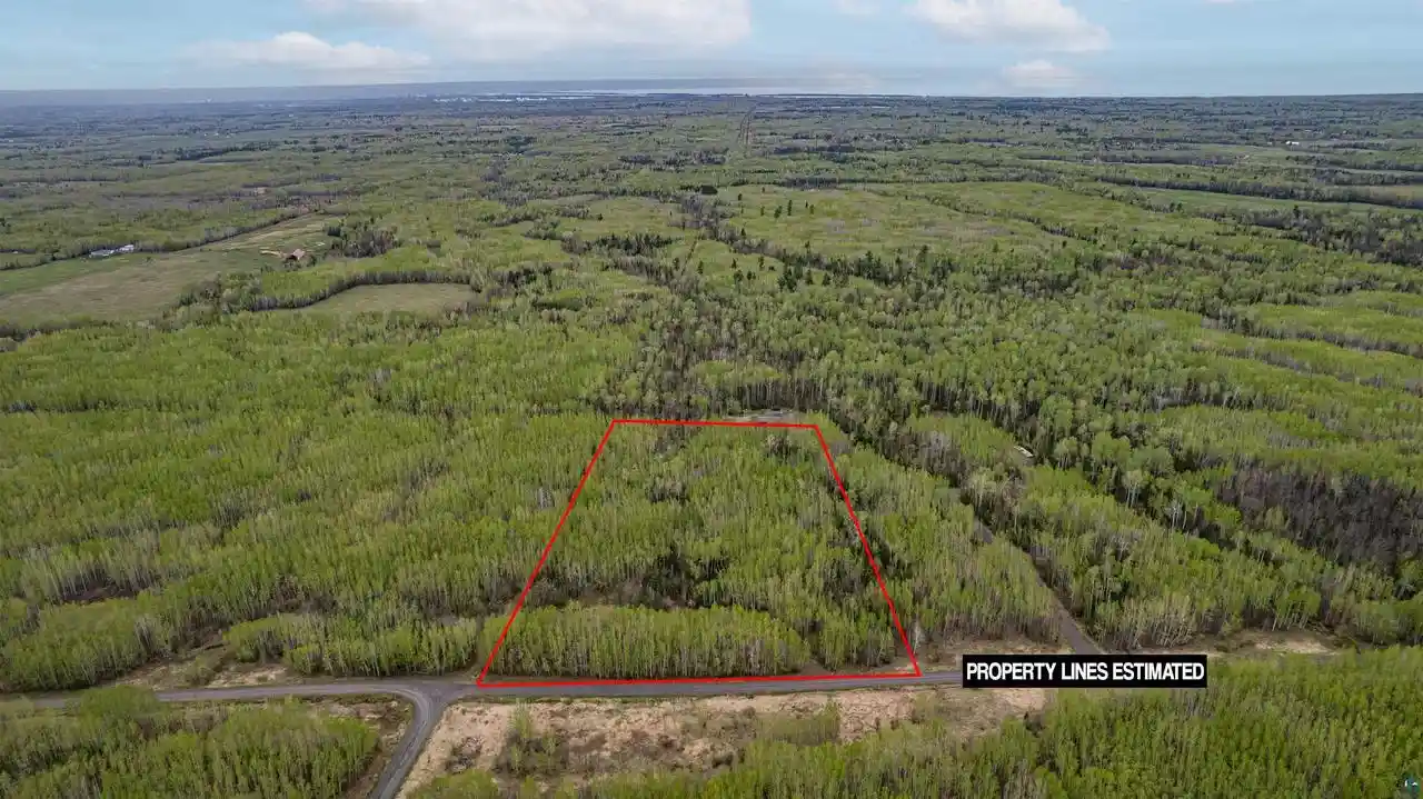 Homes for sale in South Range, WI | 5xxx E Bluff Creek Tr, South Range, WI 54874 | MLS# 6125385