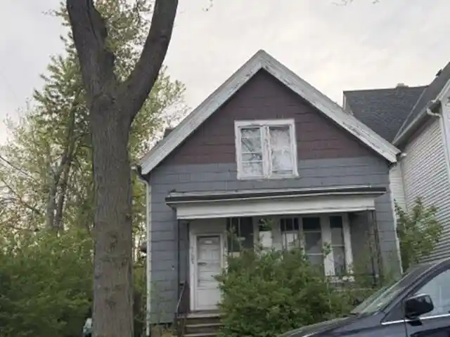 Homes for sale in Milwaukee, WI | 2620 S Pine Avenue Avenue, Milwaukee, WI 53207 | MLS# 1963200
