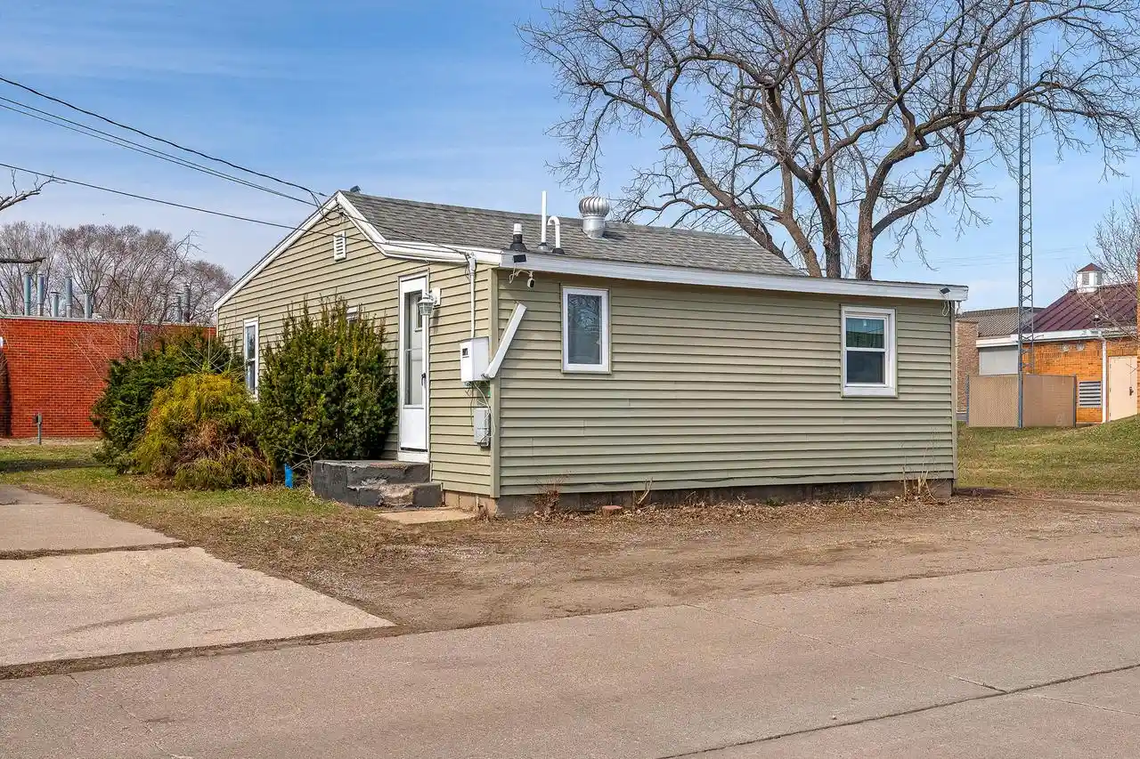 Homes for sale in La Crosse, WI | 2038 Avon Street Street, La Crosse, WI 54603 | MLS# 1963203