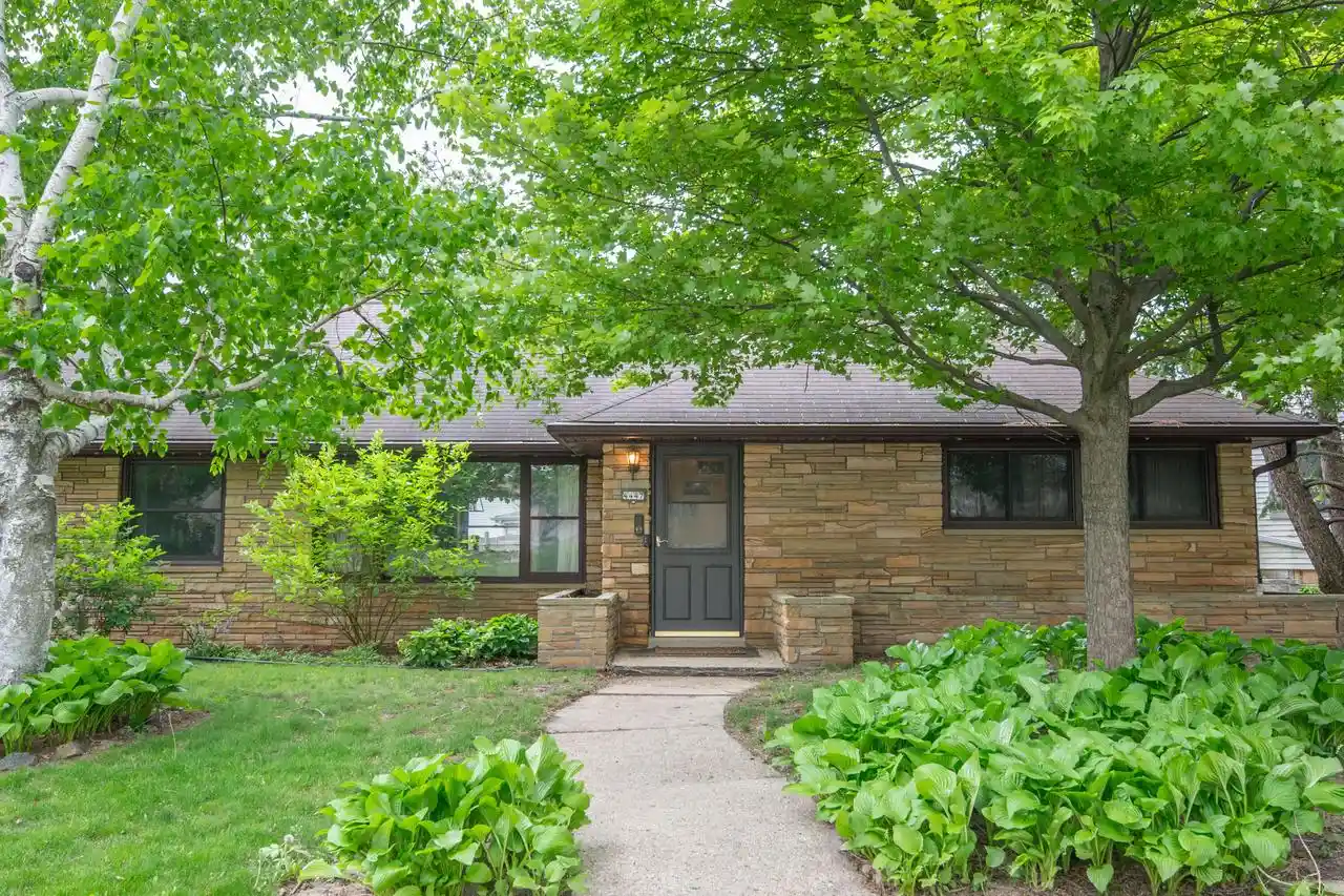 Homes for sale in Milwaukee, WI | 4447 W Midland Dr Dr, Milwaukee, WI 53219 | MLS# 1963269