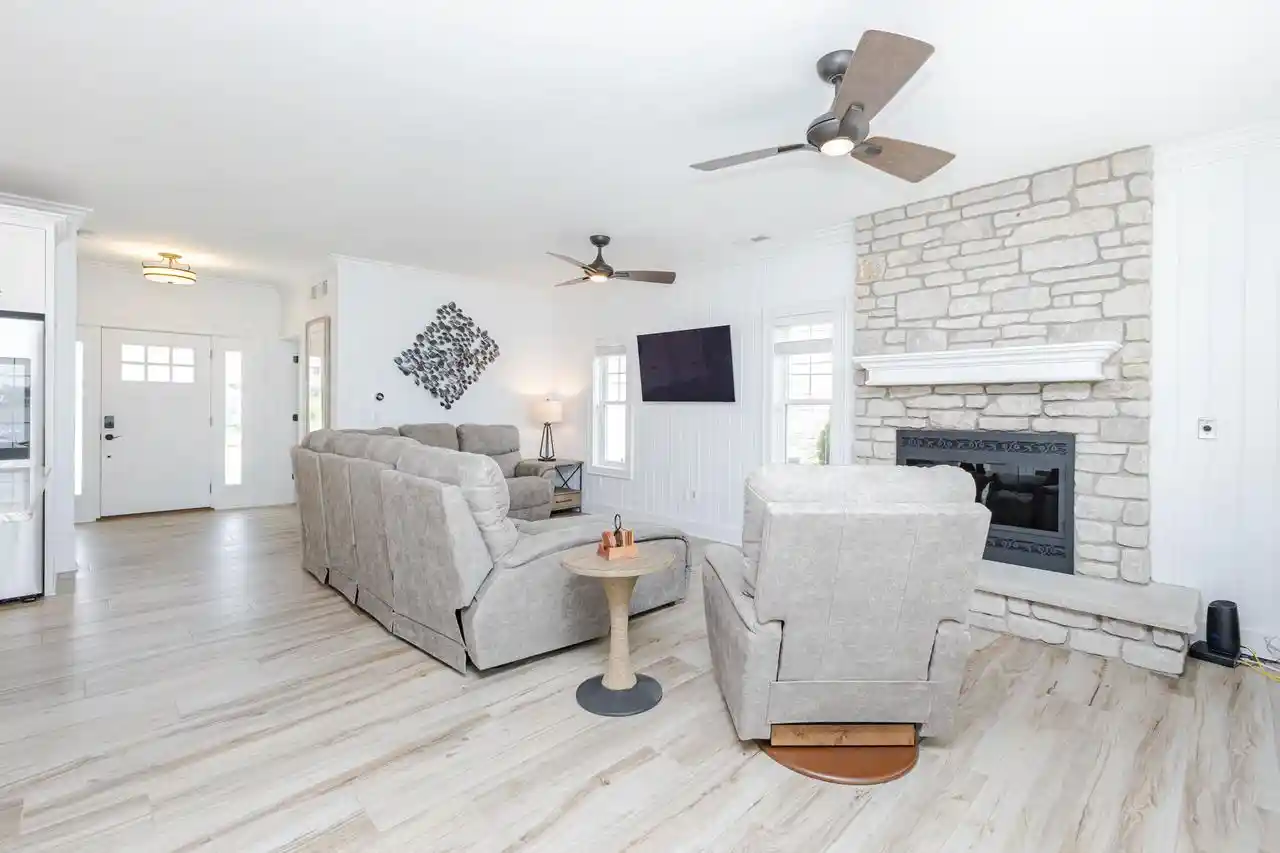 Homes for sale in Waterford, WI | 7433 N Tichigan Road Road, Waterford, WI 53185 | MLS# 1963319