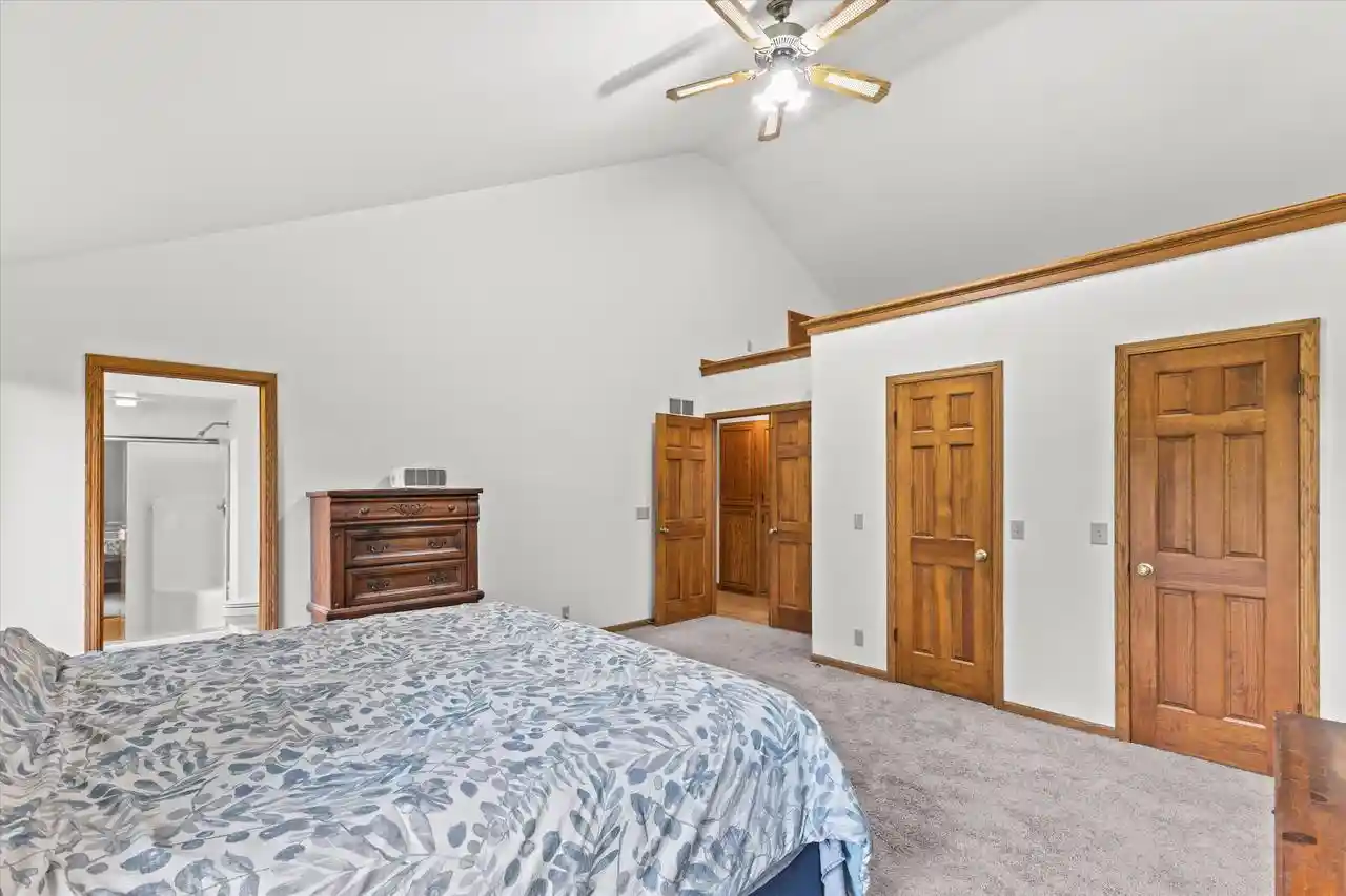 Homes for sale in Franklin, WI | 2931 W Franklin Terrace Terrace, Franklin, WI 53132 | MLS# 1963326
