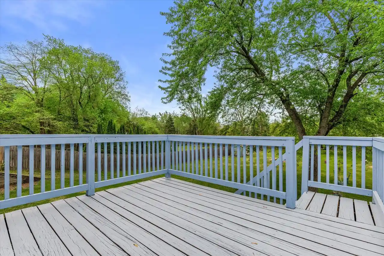 Homes for sale in Franklin, WI | 2931 W Franklin Terrace Terrace, Franklin, WI 53132 | MLS# 1963326