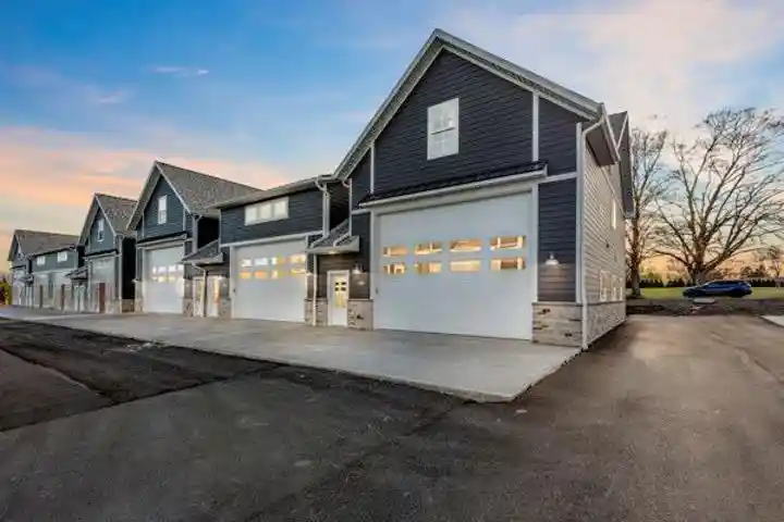 Homes for sale in Sturgeon Bay, WI | 836 S 18th Avenue Avenue #7, Sturgeon Bay, WI 54235 | MLS# 50325831