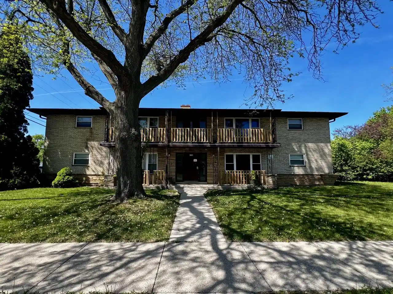 Homes for sale in Milwaukee, WI | 8708 W Villard Avenue Avenue, Milwaukee, WI 53225 | MLS# 1963372