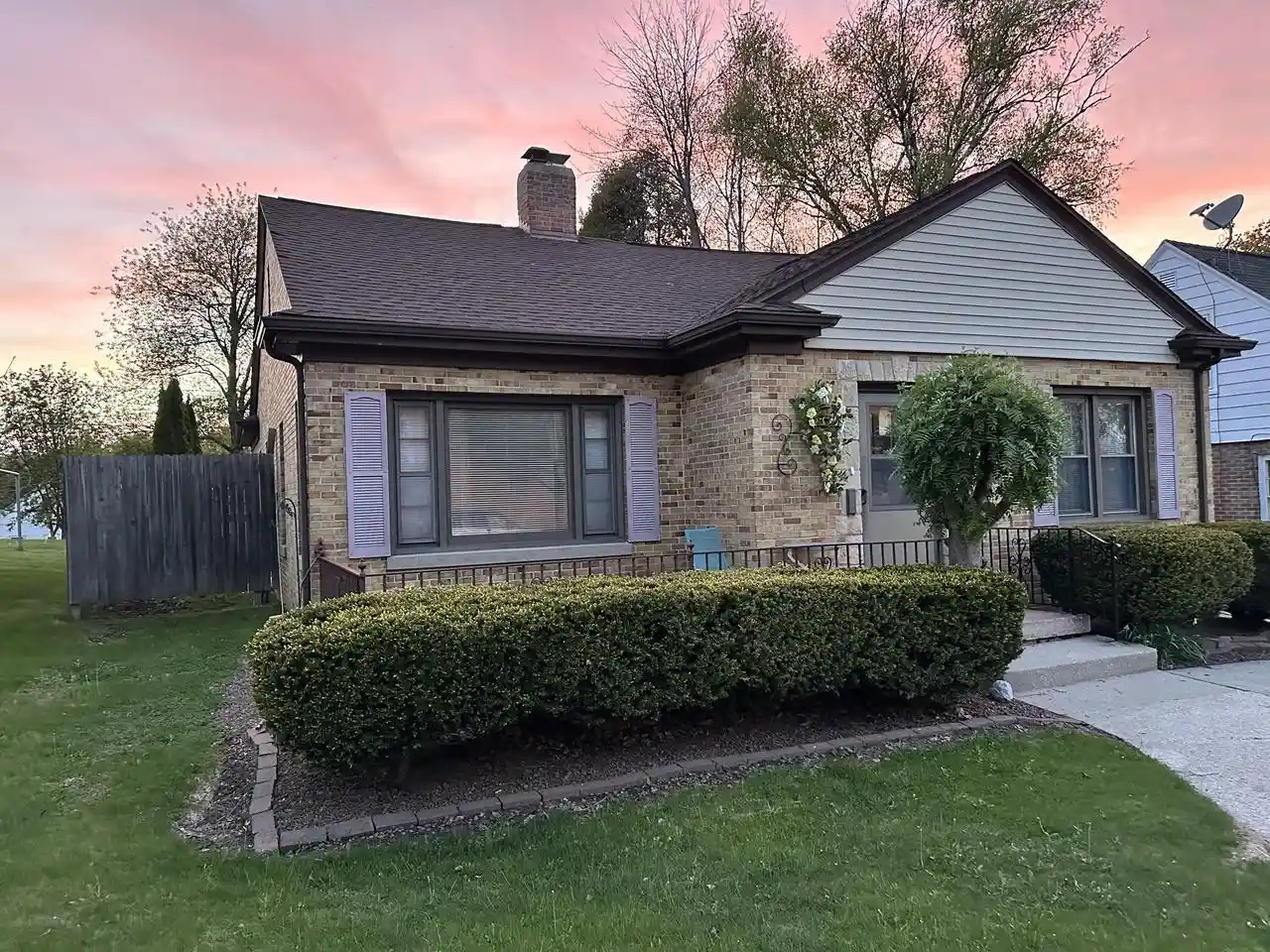 Homes for sale in Manitowoc, WI | 1016 N 10th Street Street, Manitowoc, WI 54220 | MLS# 1963394