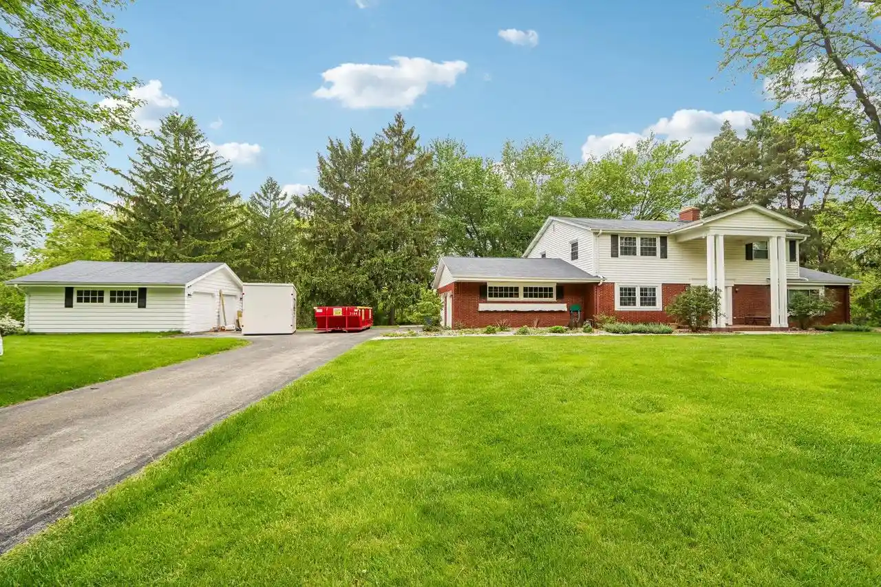 Homes for sale in Hartland, WI | W326n6575 Sylvian Dr Dr, Hartland, WI 53029 | MLS# 1963410