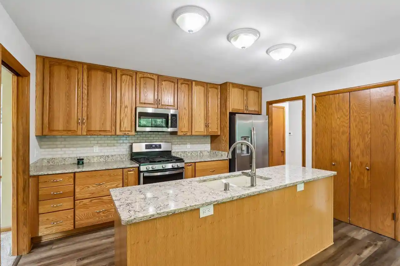 Homes for sale in Hartland, WI | W326n6575 Sylvian Dr Dr, Hartland, WI 53029 | MLS# 1963410