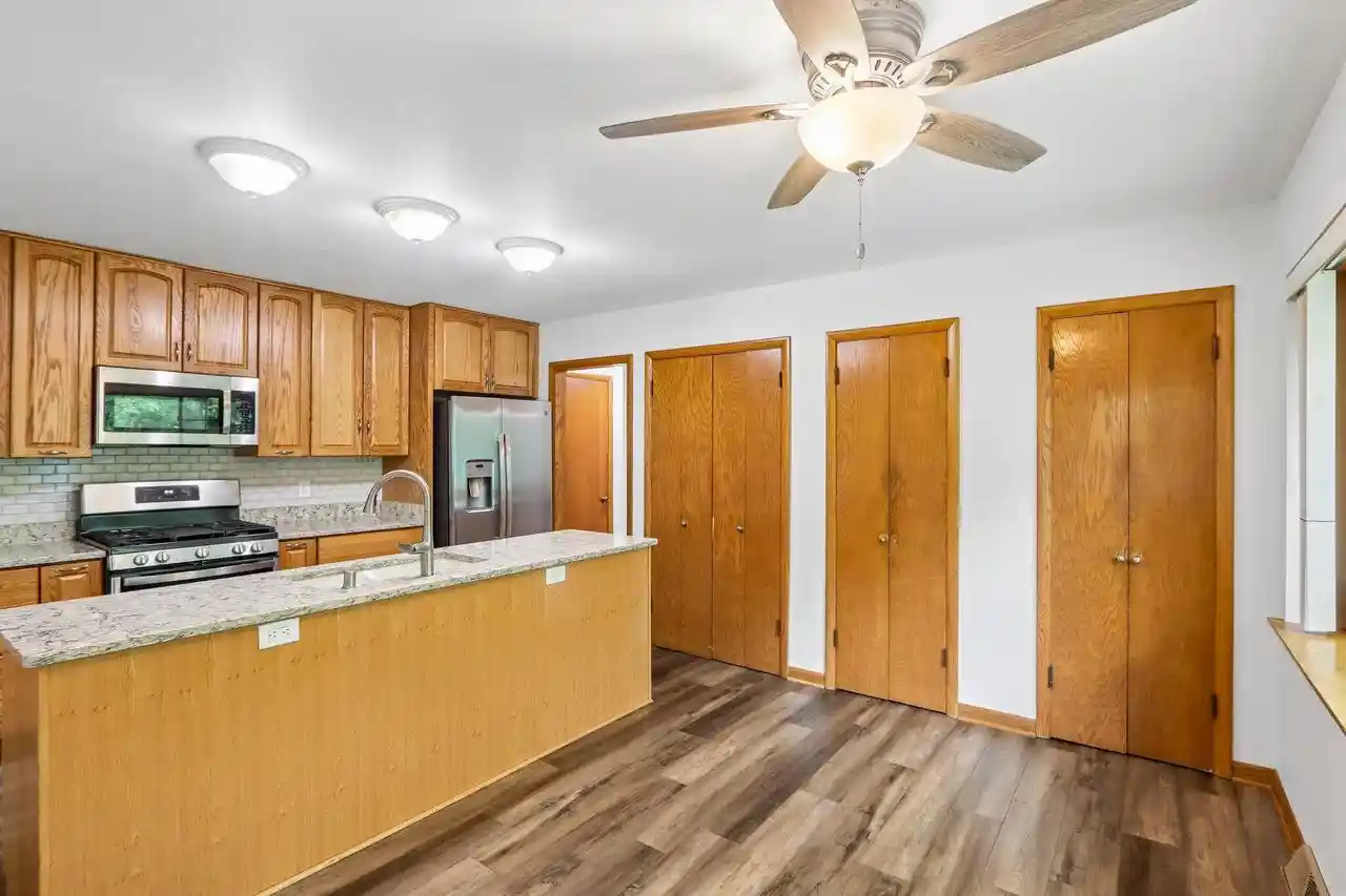 image of W326n6575 Sylvian Dr Dr, Hartland, WI 53029 | MLS# 1963410