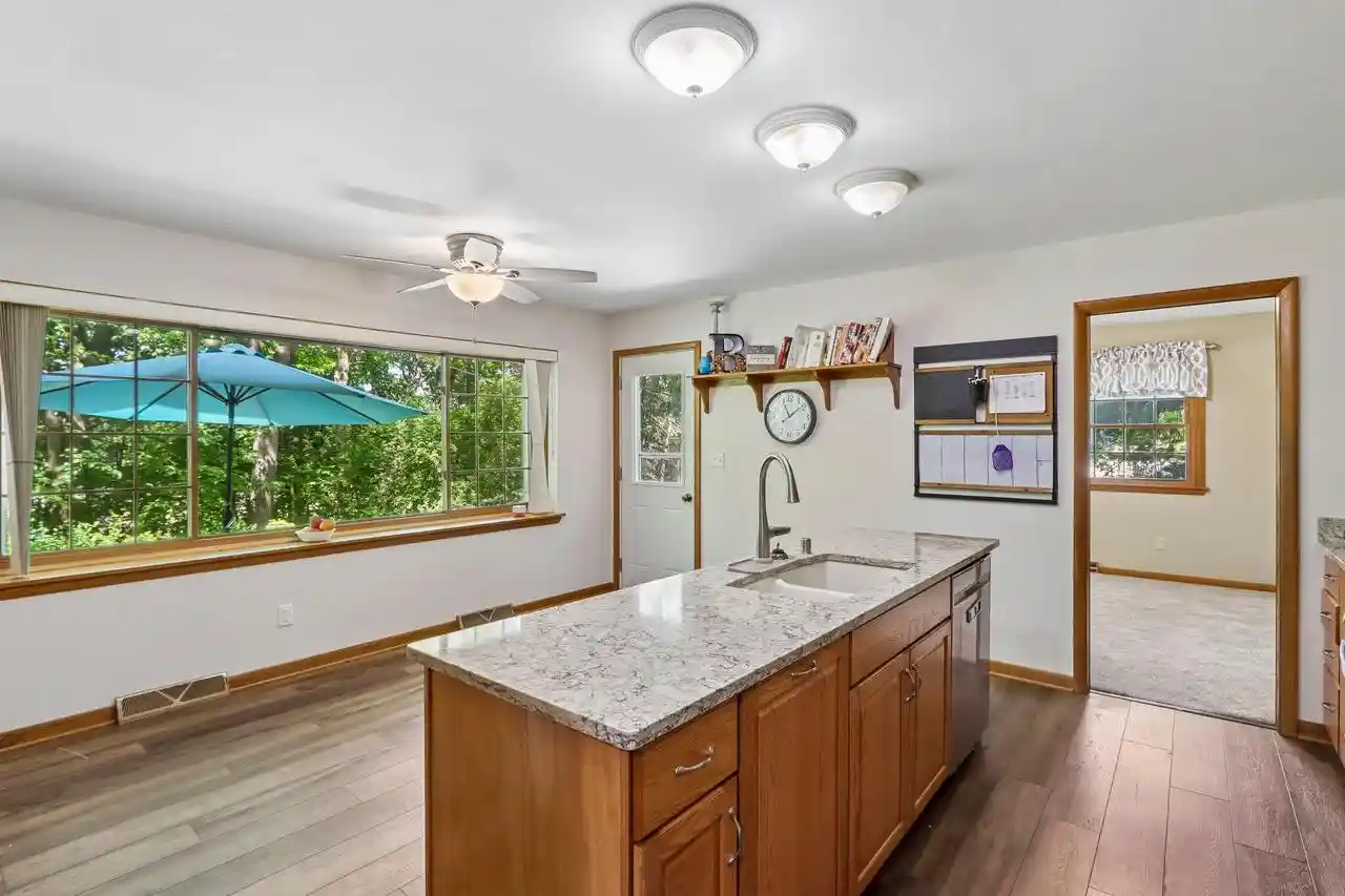 image of W326n6575 Sylvian Dr Dr, Hartland, WI 53029 | MLS# 1963410