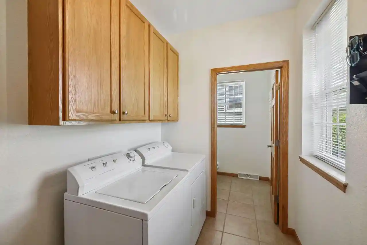 29th image of 976 Stonehaven Dr Dr, Sun Prairie, WI 53590 | MLS# 2023810