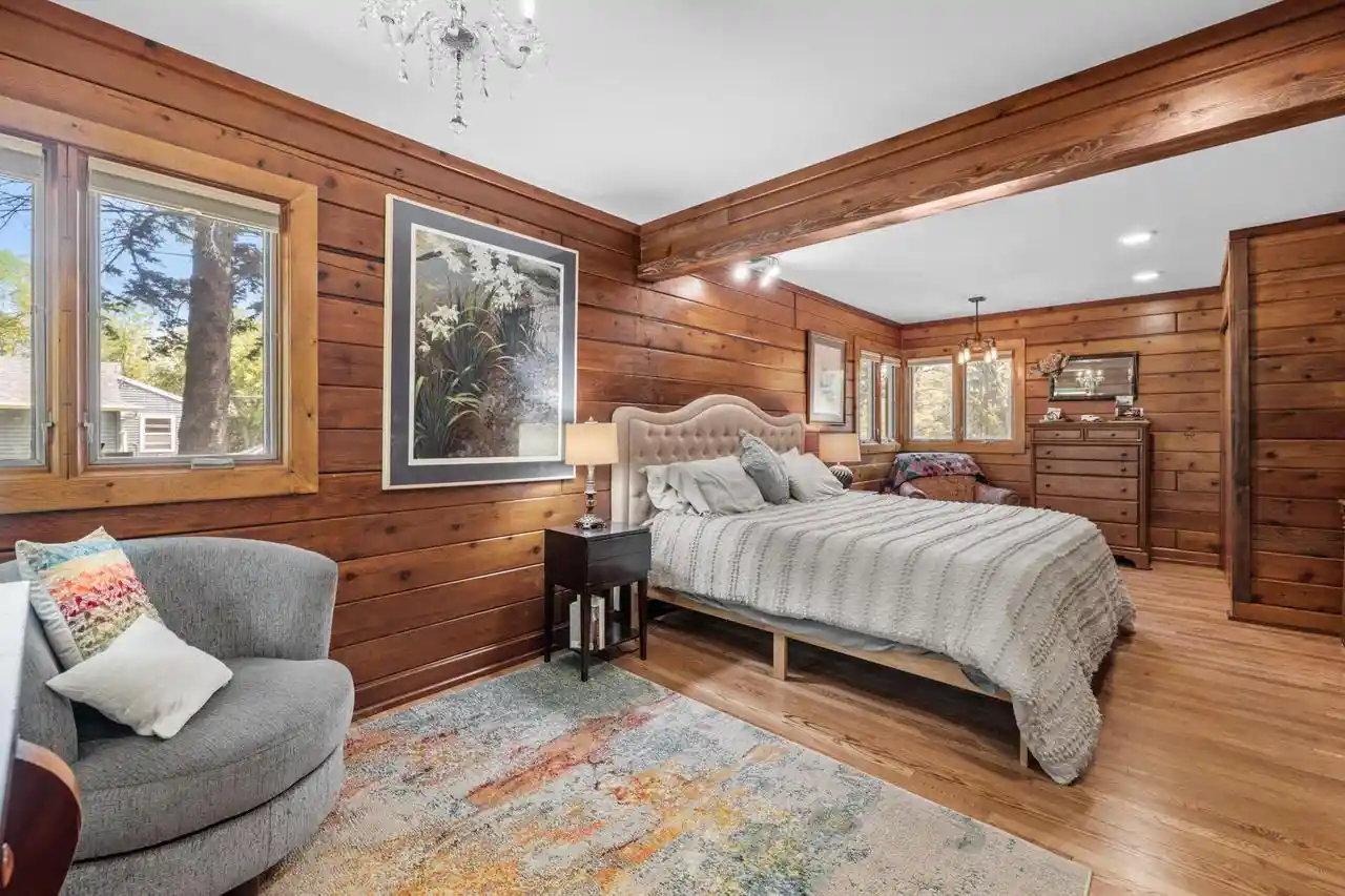 Homes for sale in Cedarburg, WI | 7124 Pioneer Road Road, Cedarburg, WI 53012 | MLS# 1963436
