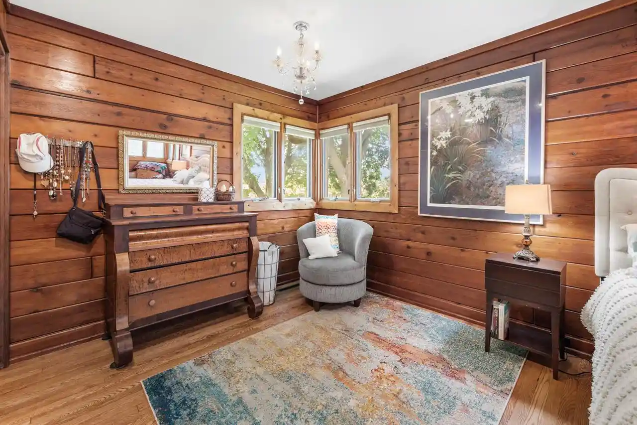 Homes for sale in Cedarburg, WI | 7124 Pioneer Road Road, Cedarburg, WI 53012 | MLS# 1963436