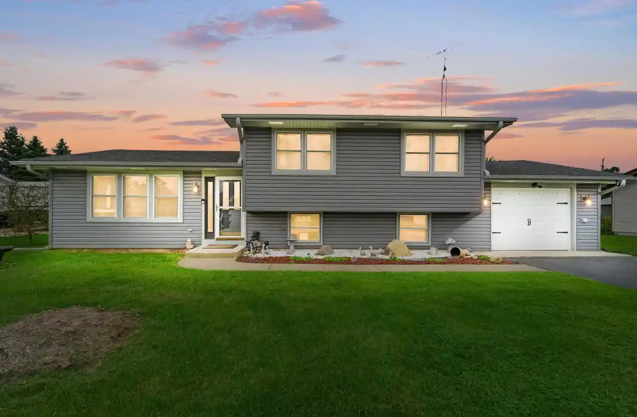 Homes for sale in Twin Lakes, WI | 1937 Willow Road Road, Twin Lakes, WI 53181 | MLS# 1963461