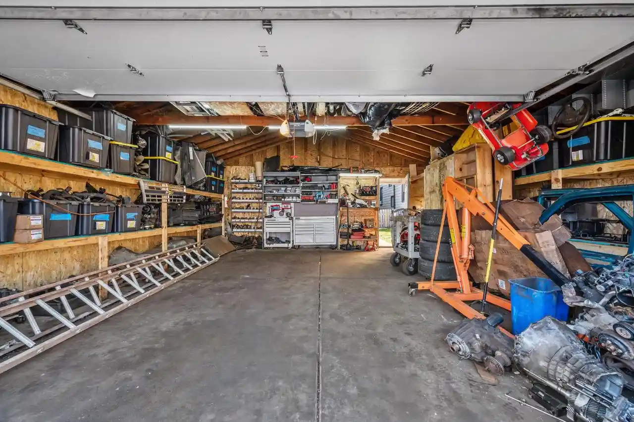 2nd image of 3651-3651a E Barnard Ave Ave, Cudahy, WI 53110