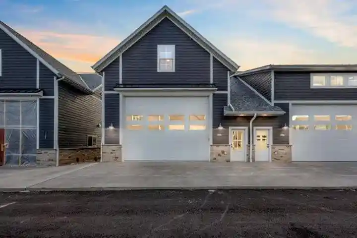 Homes for sale in Sturgeon Bay, WI | 844 S 18th Avenue Avenue #9, Sturgeon Bay, WI 54235 | MLS# 50325870