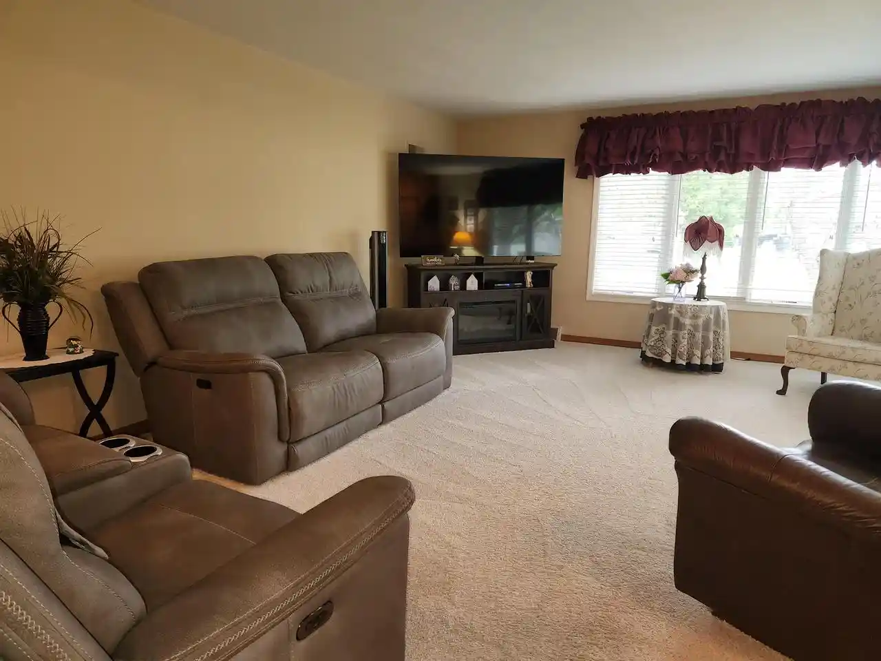 Homes for sale in Silver Lake, WI | 622 S 4th Street Street, Silver Lake, WI 53170 | MLS# 1963500