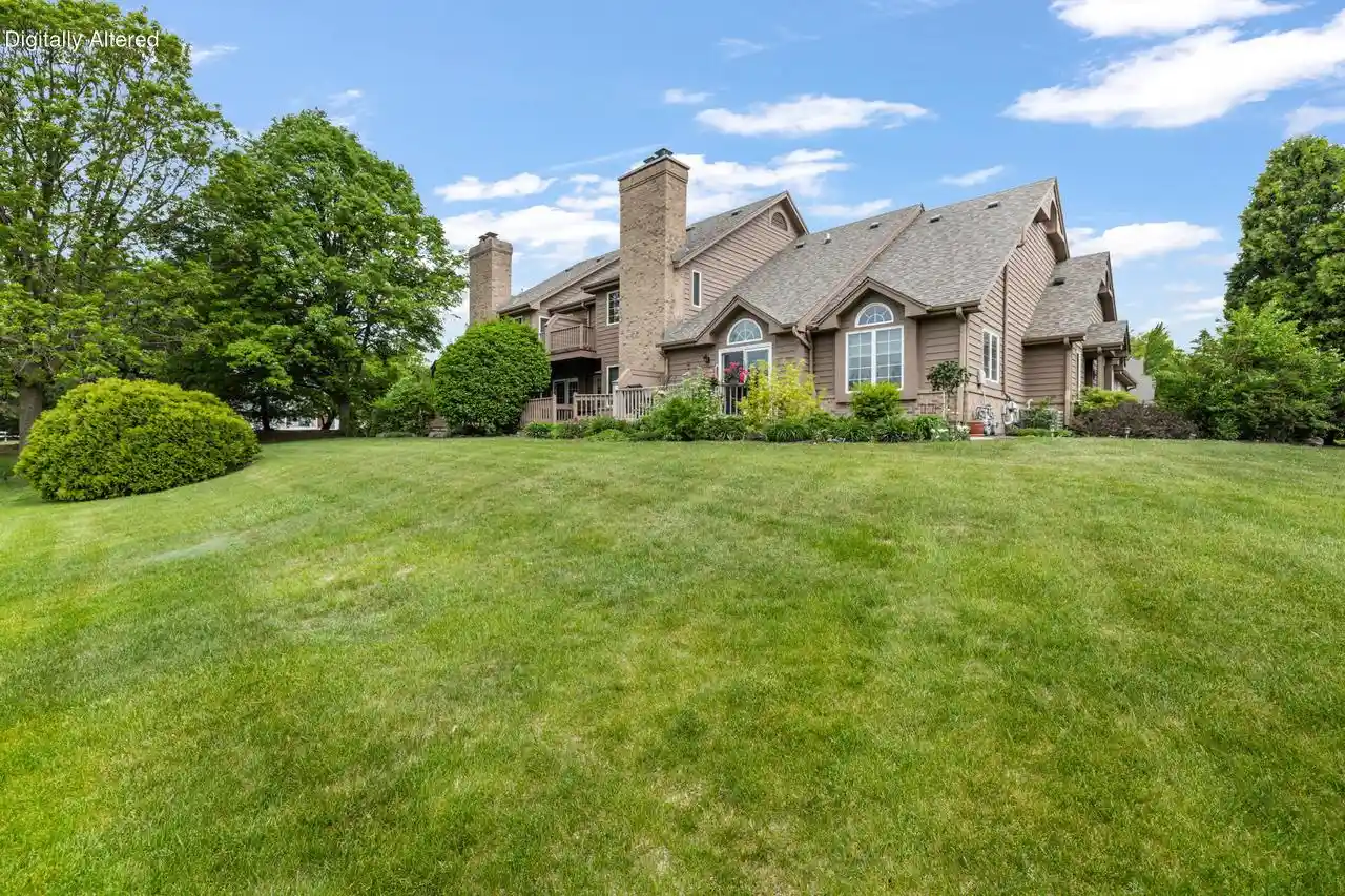Homes for sale in Franklin, WI | 7519 W Mallory Way Way, Franklin, WI 53132 | MLS# 1963532