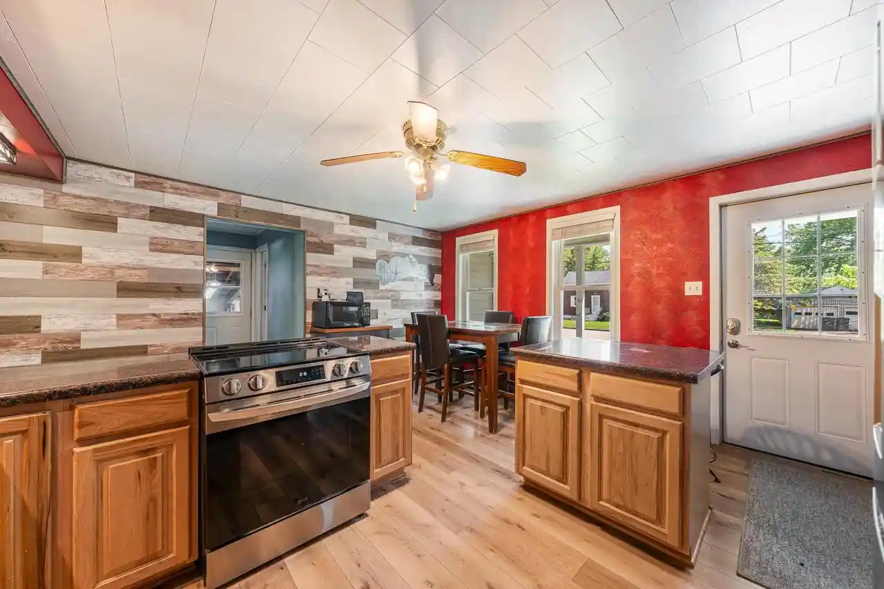 Homes for sale in Winneconne, WI | 806 Willow Street Street, Winneconne, WI 54986 | MLS# 50325886