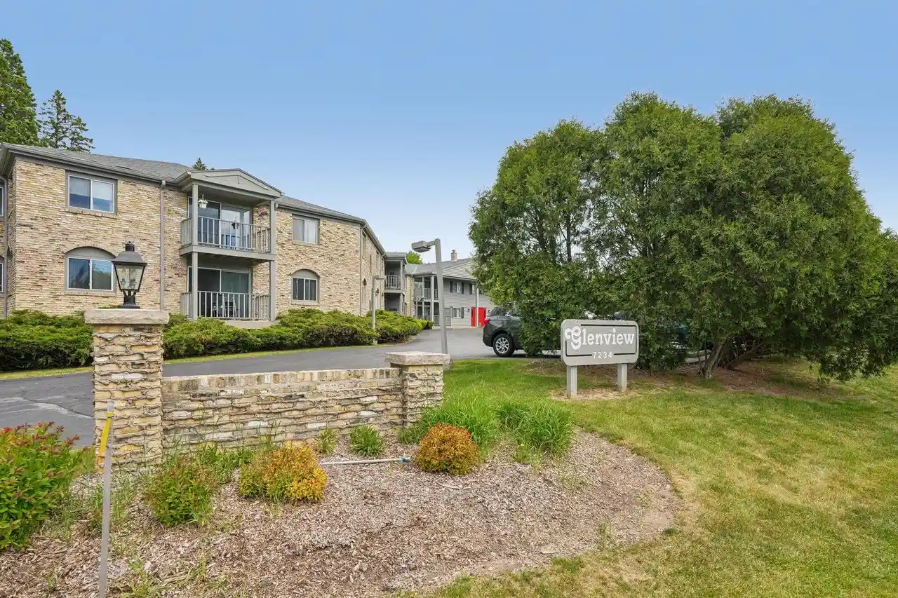 Homes for sale in Glendale, WI | 7234 N Green Bay Avenue Avenue #202, Glendale, WI 53209 | MLS# 1963562