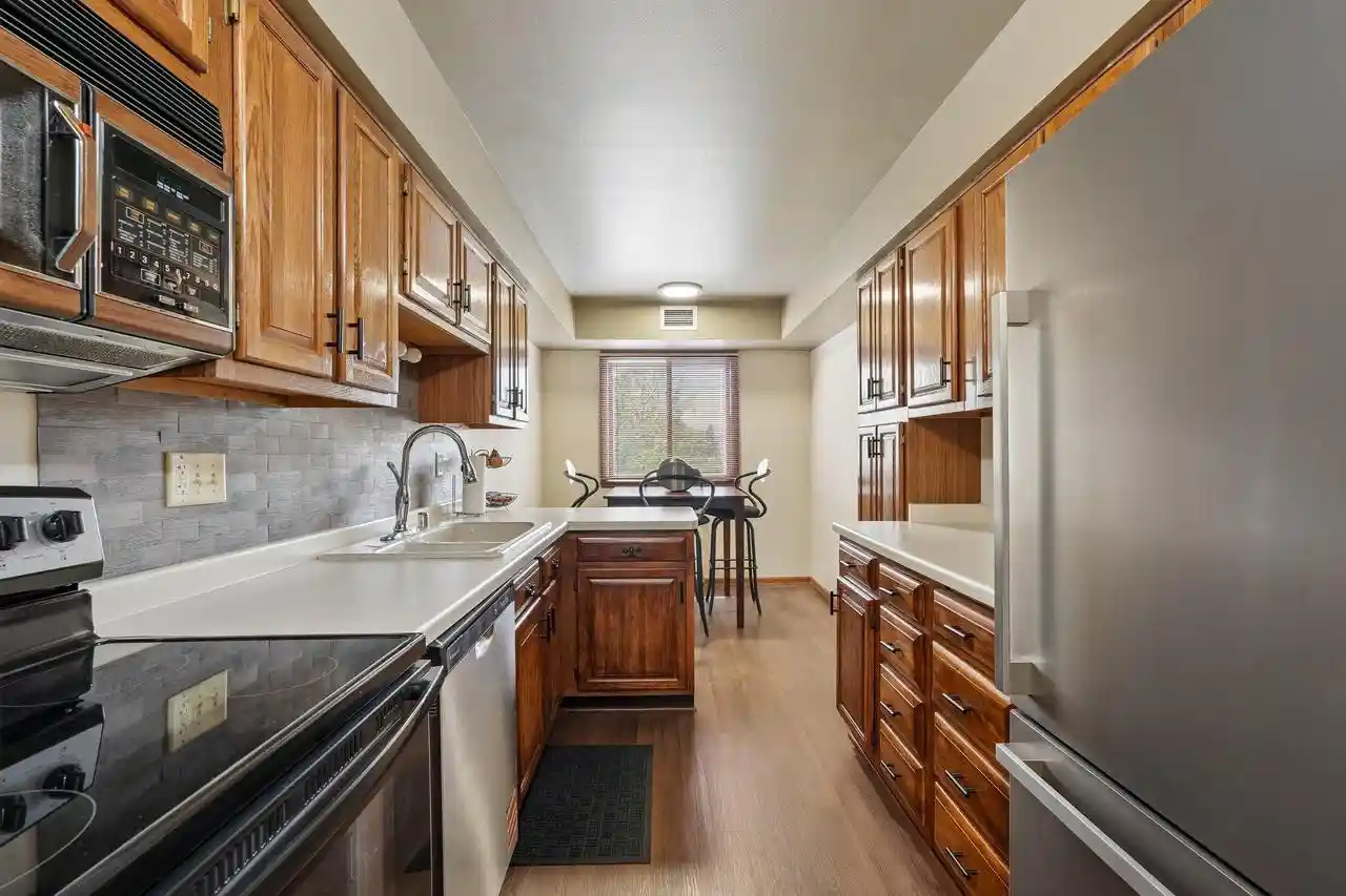 Homes for sale in Glendale, WI | 7234 N Green Bay Avenue Avenue #202, Glendale, WI 53209 | MLS# 1963562