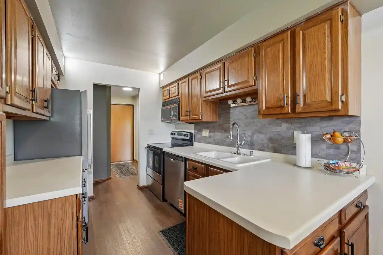 Homes for sale in Glendale, WI | 7234 N Green Bay Avenue Avenue #202, Glendale, WI 53209 | MLS# 1963562
