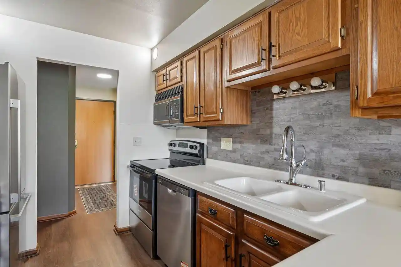 Homes for sale in Glendale, WI | 7234 N Green Bay Avenue Avenue #202, Glendale, WI 53209 | MLS# 1963562