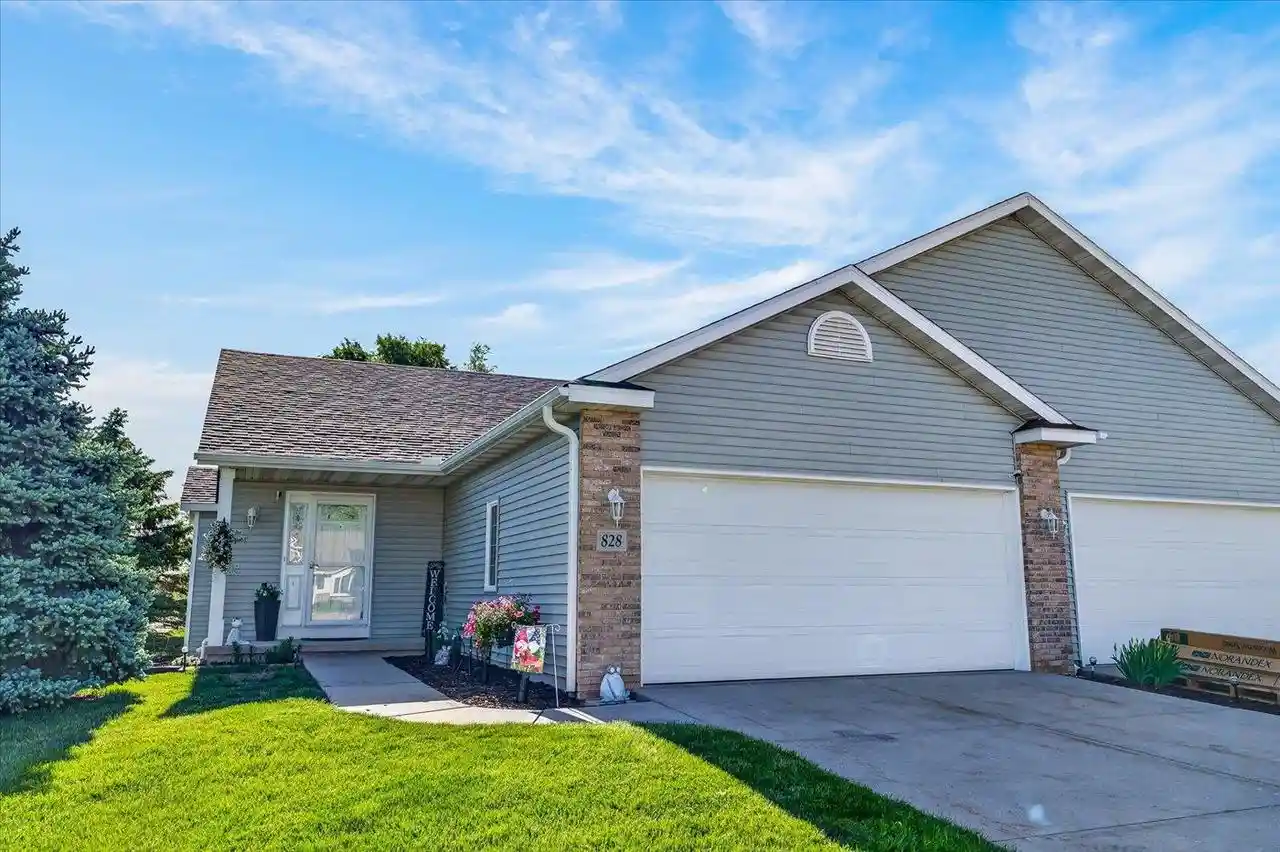 1st image of 828 Dunn Avenue Avenue, Oregon, WI 53575 | MLS# 2023893