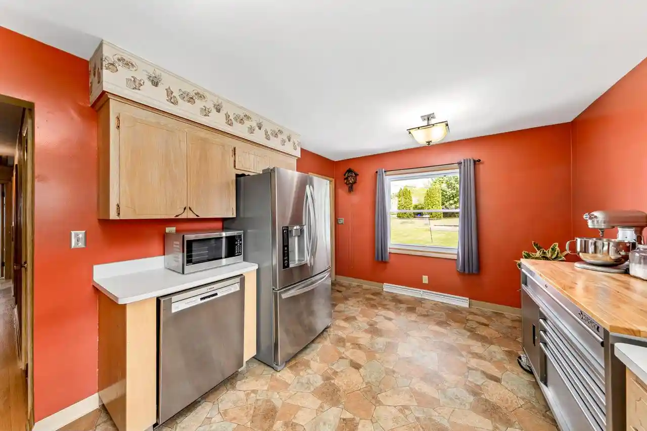 Homes for sale in Racine, WI | 3222 Yorktown Street Street, Racine, WI 53404 | MLS# 1963604