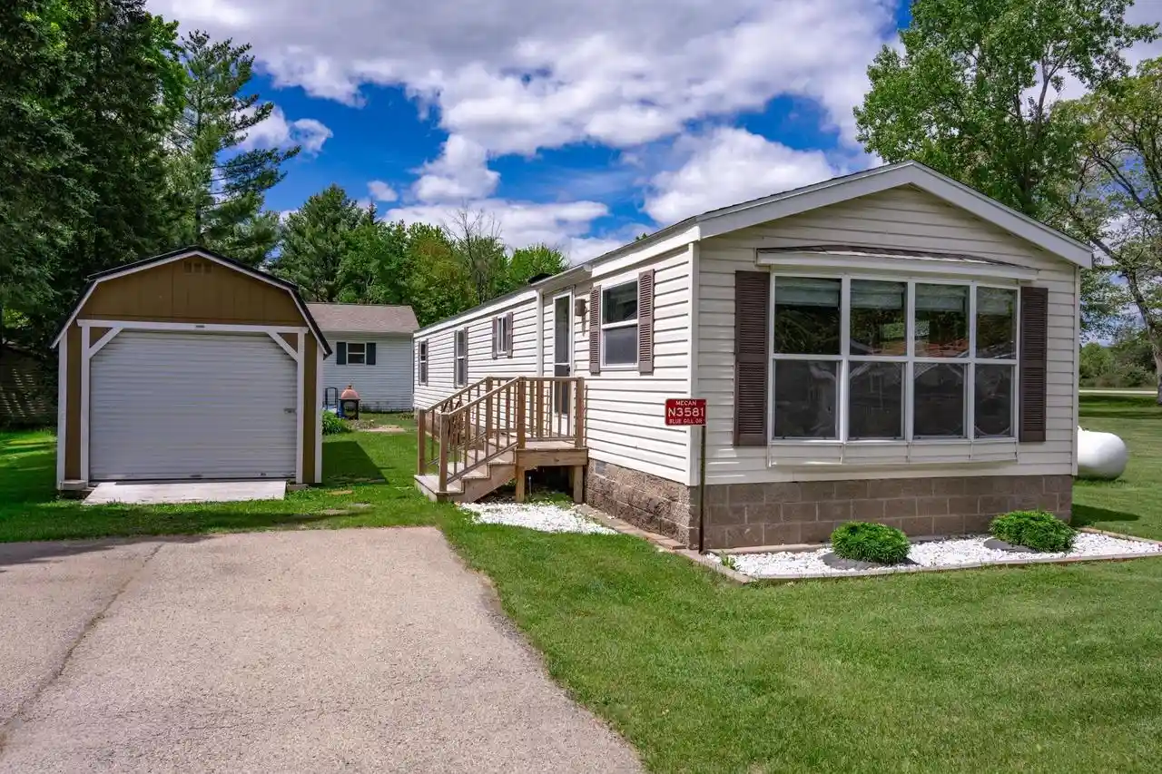 Homes for sale in Montello, WI | N3581 Blue Gill Dr Dr, Montello, WI 53949 | MLS# 2023907