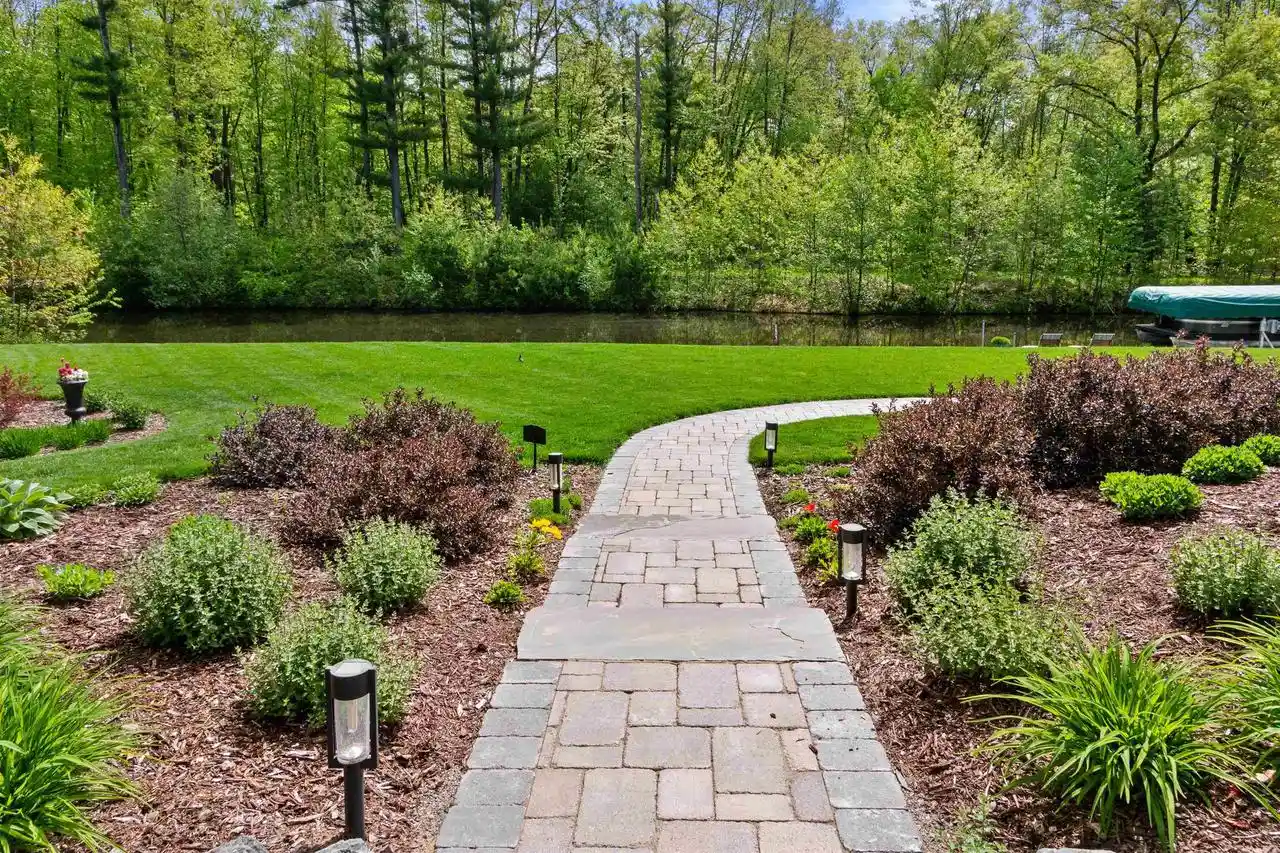 3rd image of 1243 Bridgeview Dr Dr, Wisconsin Rapids, WI 54494 | MLS# 22602227