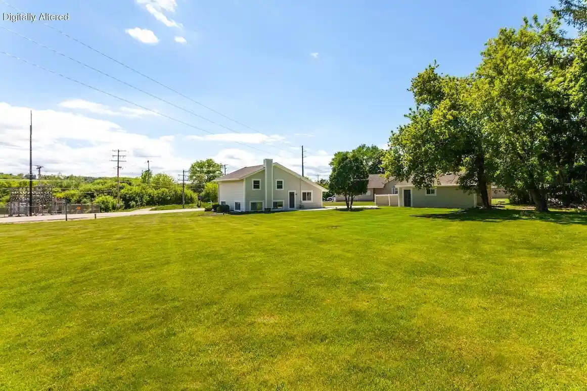 image of N20w28282 Oakton Road Road, Pewaukee, WI 53072 | MLS# 1963627