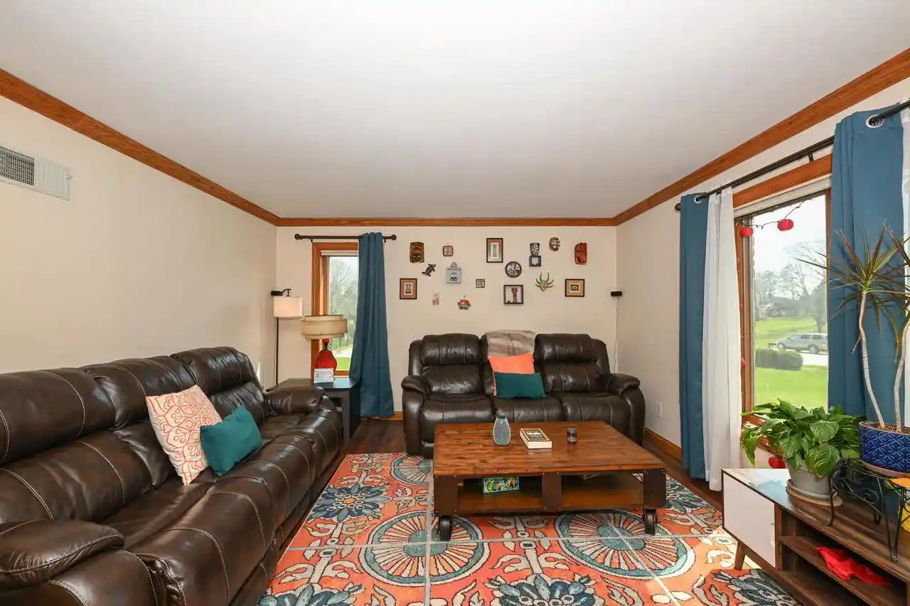5th image of 15800 Brook Lane Lane, Brookfield, WI 53005 | MLS# 1963649