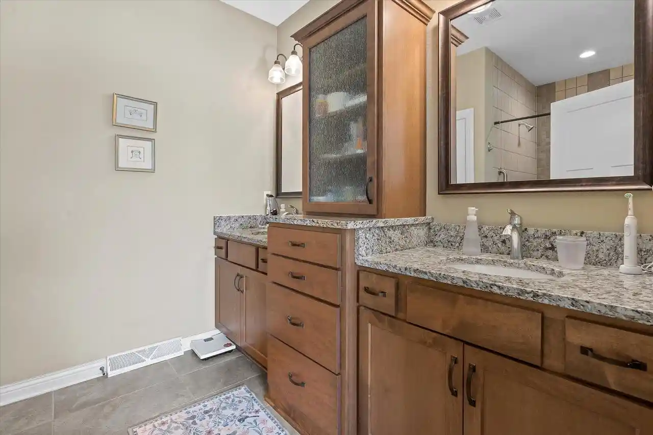 3rd image of 17955 Ashlea Dr Dr #10, Brookfield, WI 53045 | MLS# 1963652