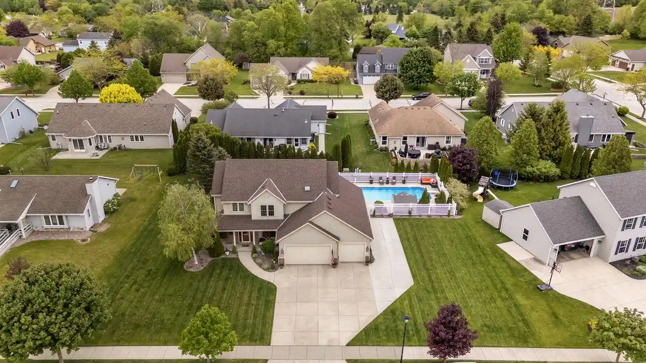 Homes for sale in Saukville, WI | 348 S Maple Lane Lane, Saukville, WI 53080 | MLS# 1963690