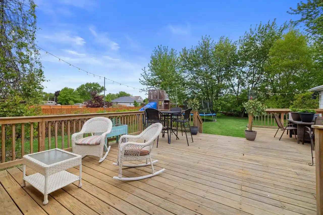 Homes for sale in Kenosha, WI | 1909 47th Avenue Avenue, Kenosha, WI 53144 | MLS# 1963707