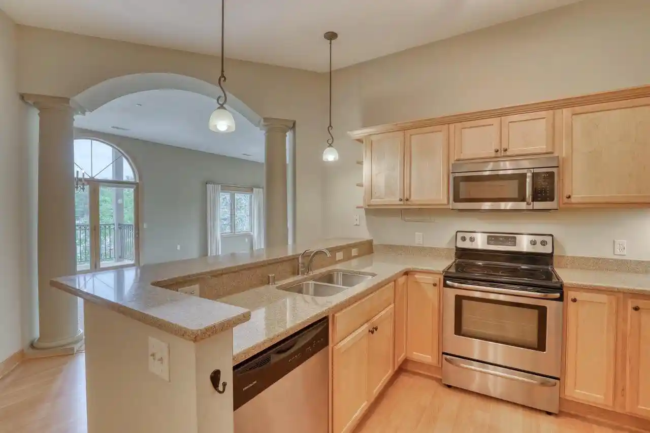 Homes for sale in Okauchee, WI | N51w34861 Wisconsin Avenue Avenue #2110, Okauchee, WI 53069 | MLS# 1963726