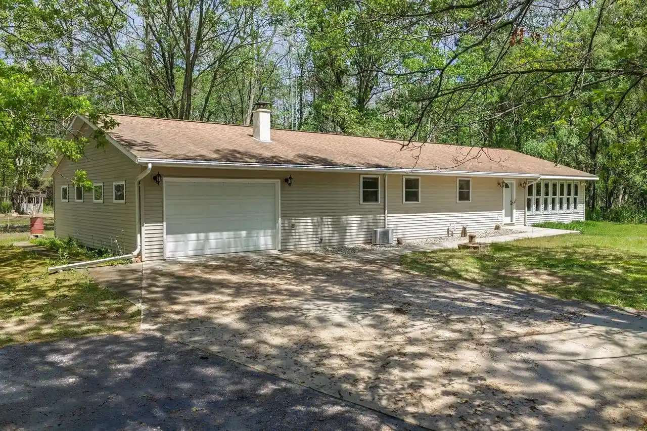 Homes for sale in Montello, WI | W4062 County Road C, Montello, WI 53949 | MLS# 2023989