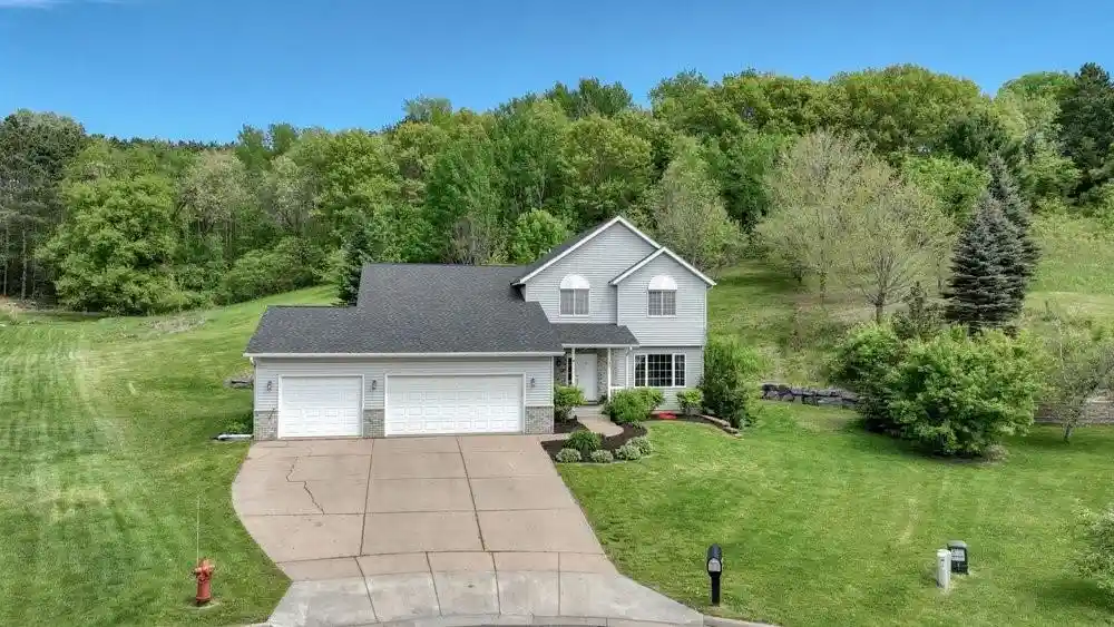 Homes for sale in Eau Claire, WI | 209 Lamans Lane Lane, Eau Claire, WI 54703 | MLS# 1601375