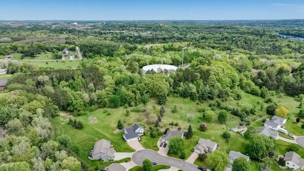 Homes for sale in Eau Claire, WI | 209 Lamans Lane Lane, Eau Claire, WI 54703 | MLS# 1601375