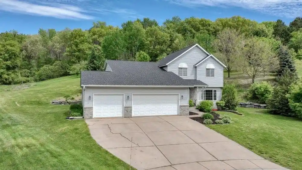Homes for sale in Eau Claire, WI | 209 Lamans Lane Lane, Eau Claire, WI 54703 | MLS# 1601375