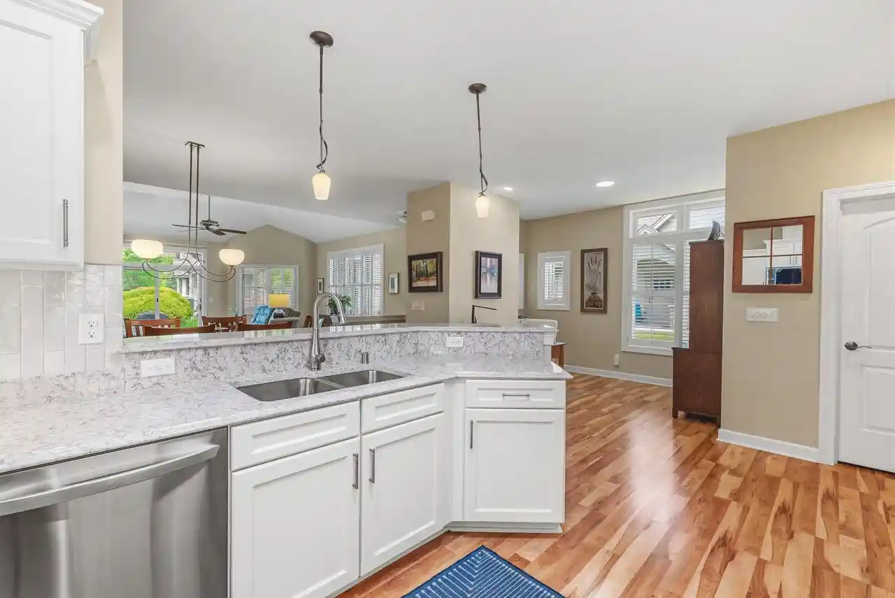 3rd image of N73w13623 Claas Rd Rd, Menomonee Falls, WI 53051