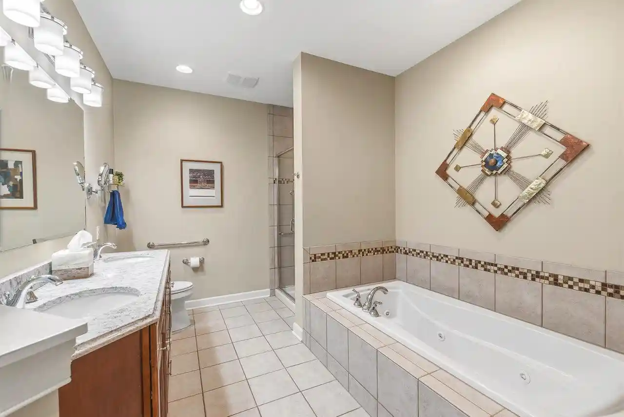 5th image of N73w13623 Claas Rd Rd, Menomonee Falls, WI 53051