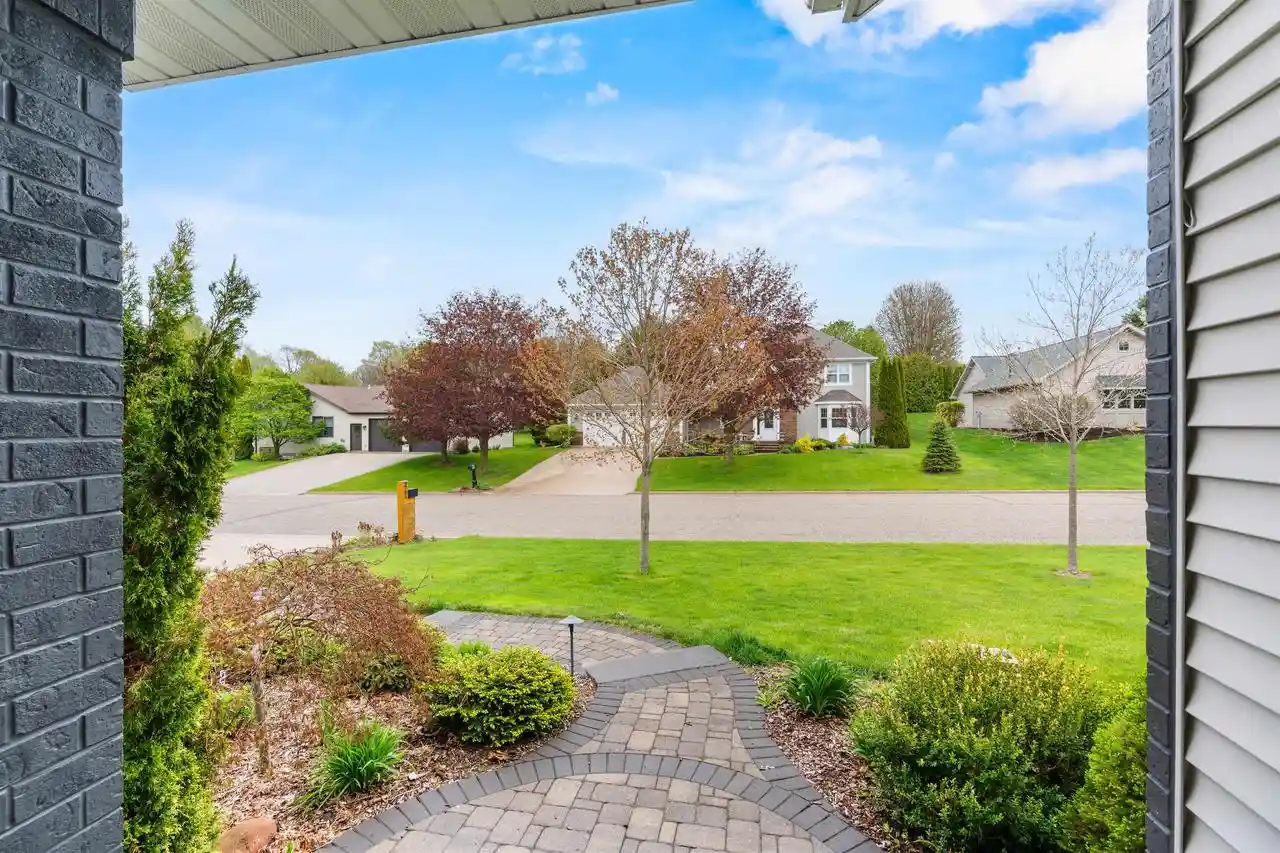 Homes for sale in Sturgeon Bay, WI | 461 N 17th Dr Dr, Sturgeon Bay, WI 54235 | MLS# 50325996