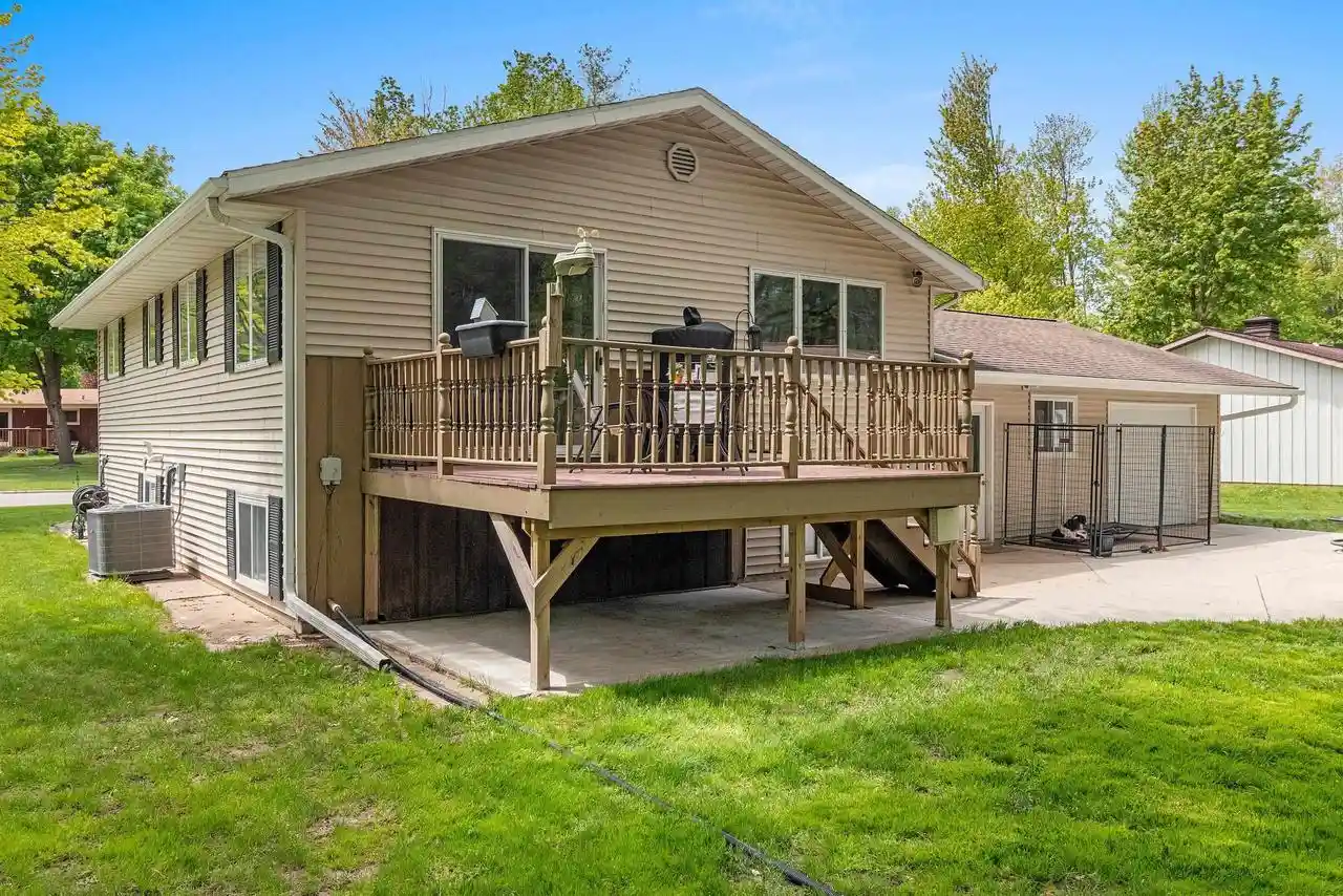 Homes for sale in Shawano, WI | 247 Northridge Dr Dr, Shawano, WI 54166 | MLS# 50326016